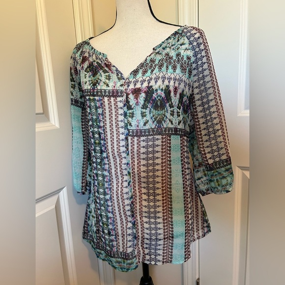 Beautiful boho colorful pattern sheer blouse - Picture 3 of 5